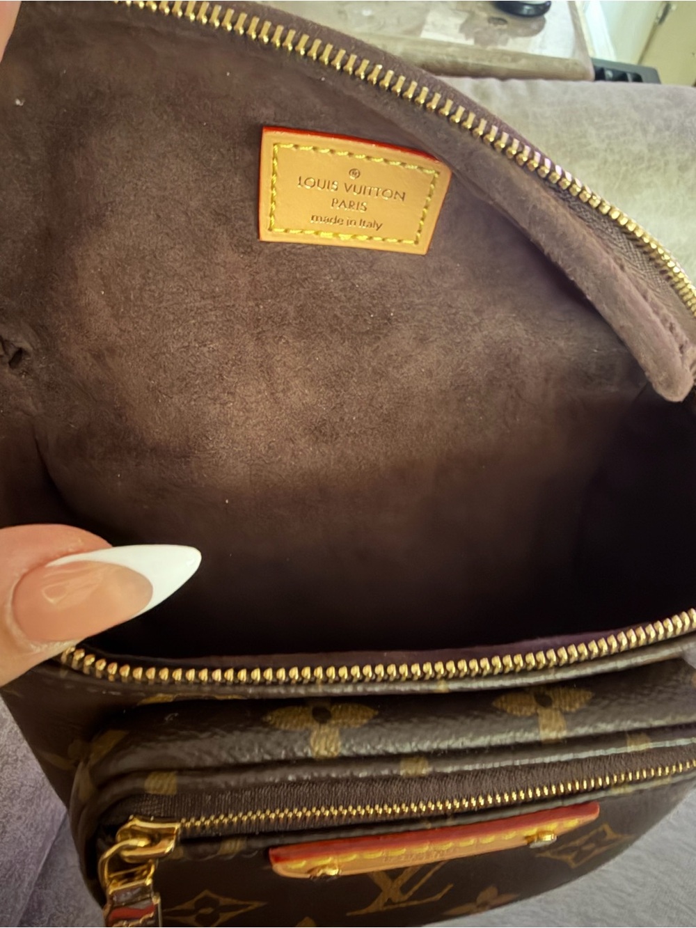 *SOLD*Louis Vuitton Monogram mini bumbag w/Gold Chain and Natural Leather Trim - Picture 6 of 9